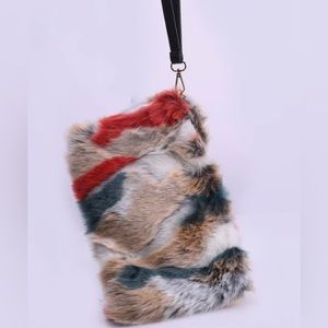 FAUX FUR WRISTLET